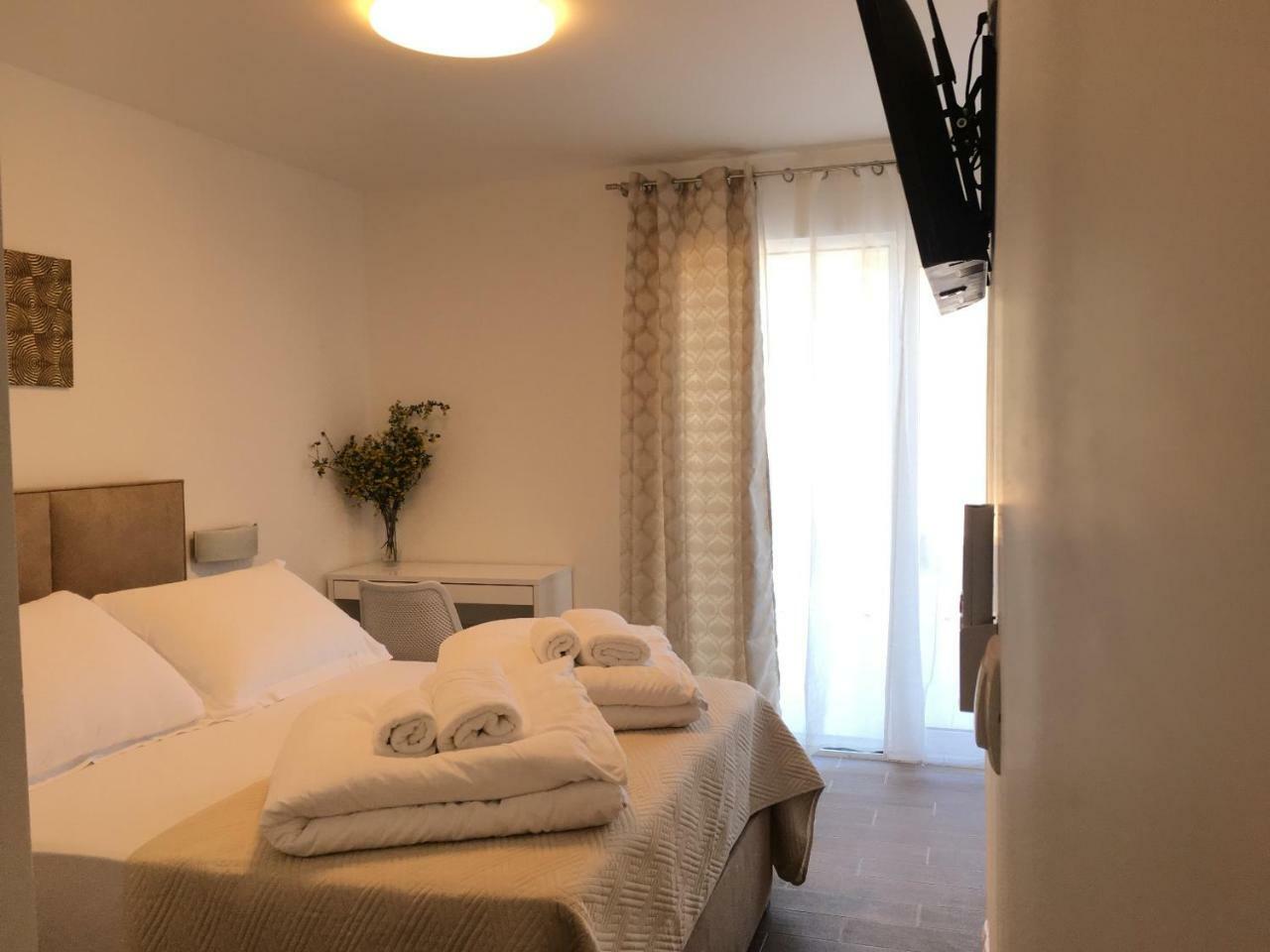 Holiday Hvar Lux Basina Exterior photo